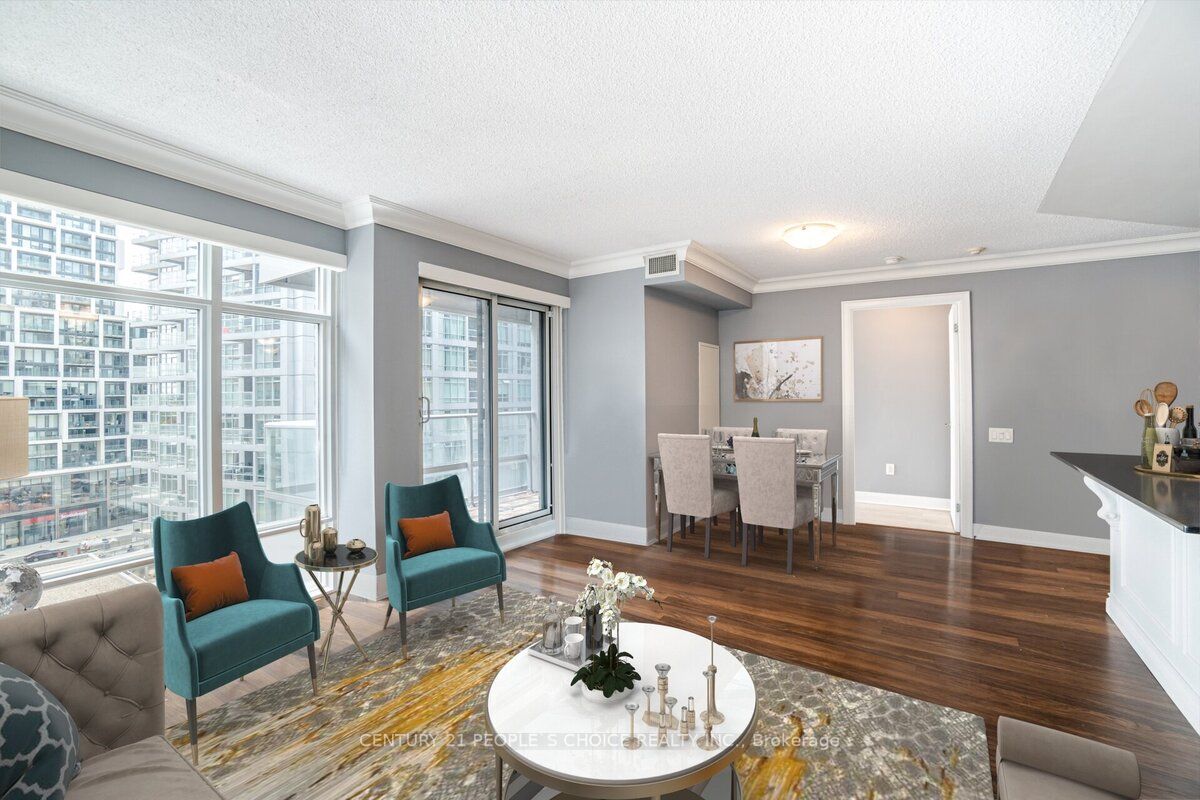 2191 Yonge St, #902