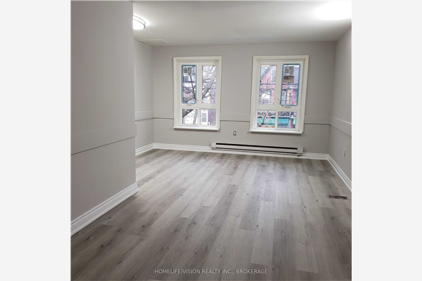 17 Baldwin St, Toronto