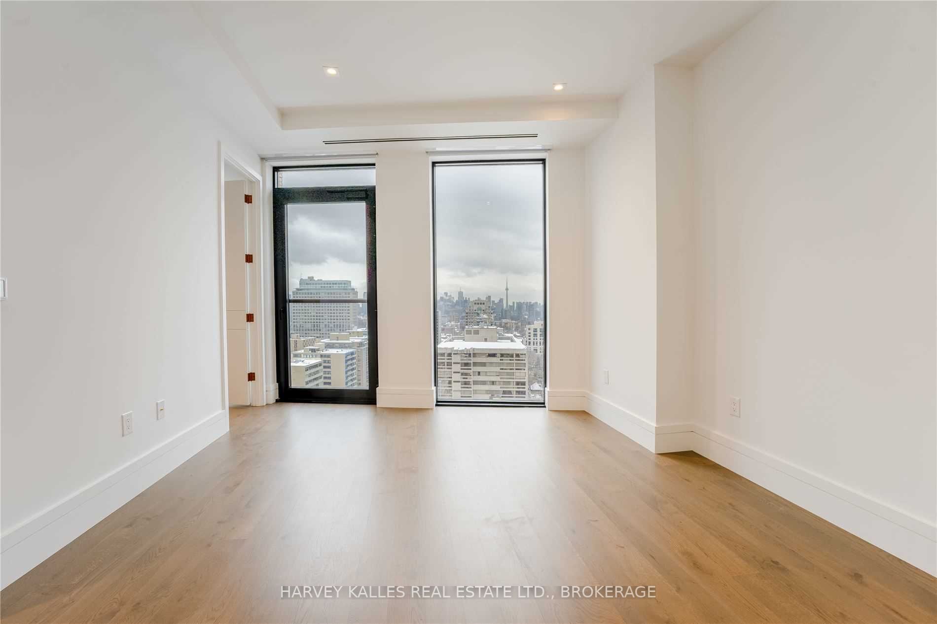 215 Lonsdale Road, #1707