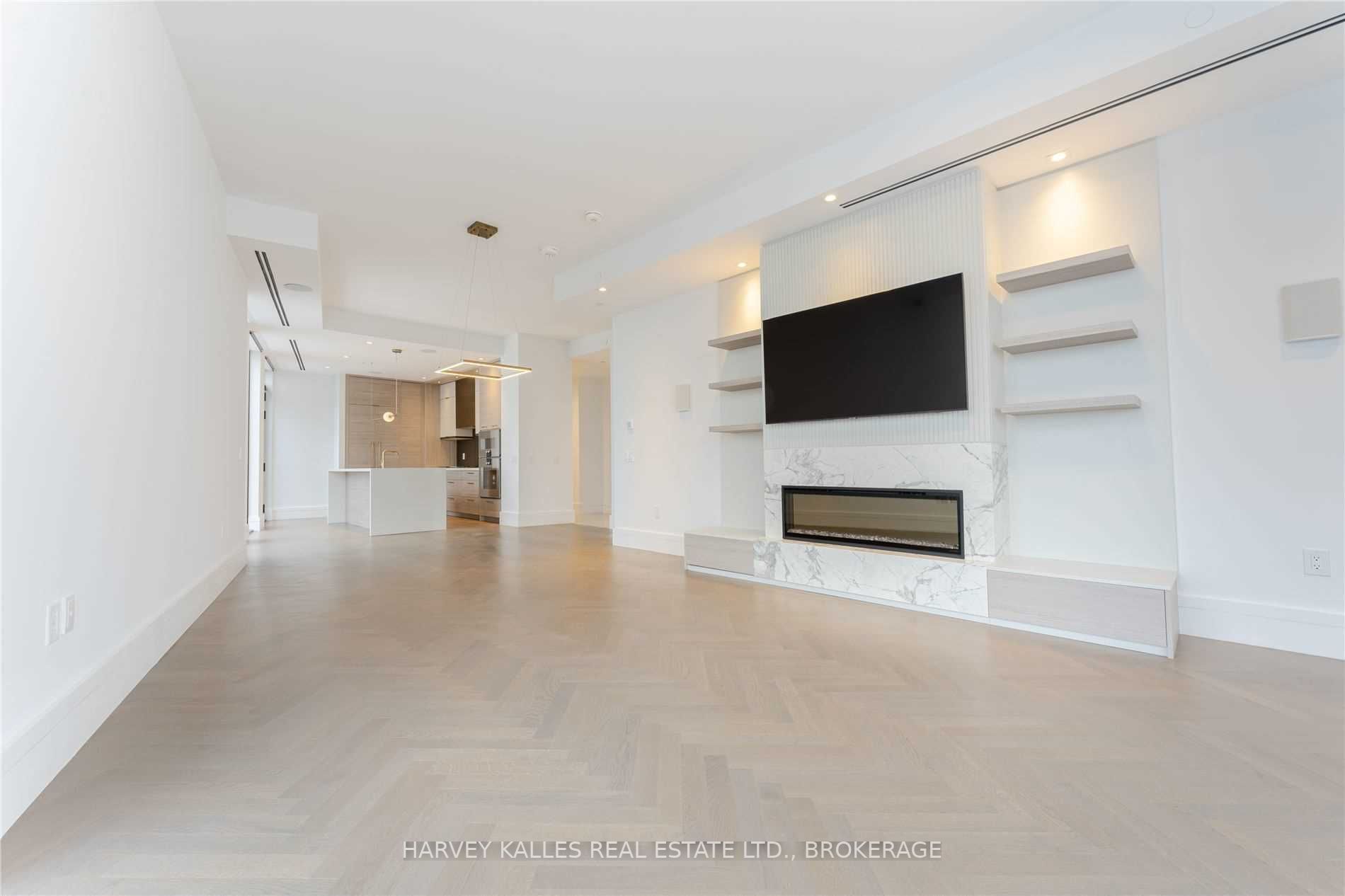 215 Lonsdale Road, #1707
