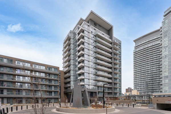 52 Forest Manor Rd, Toronto