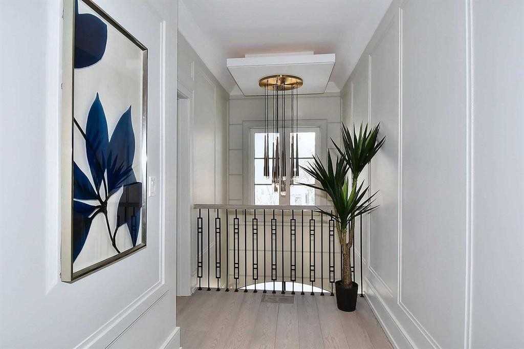 5 Norden Crescent