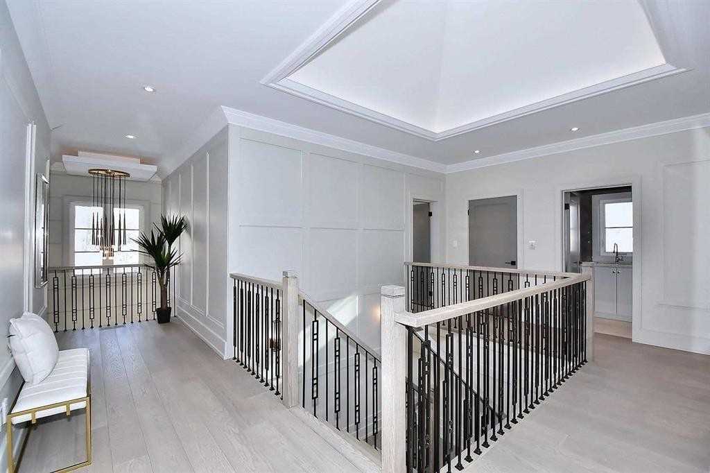 5 Norden Crescent