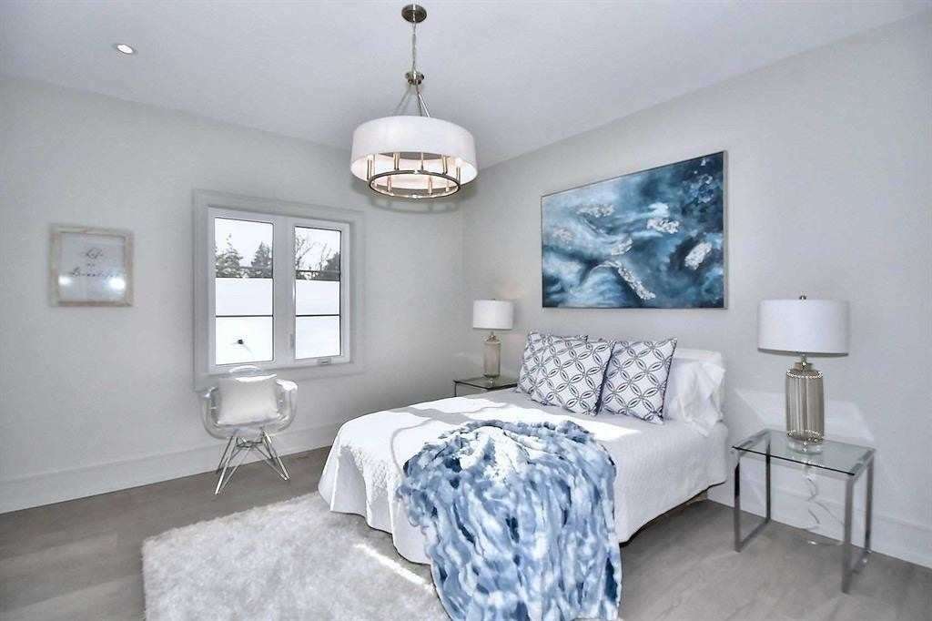 5 Norden Crescent
