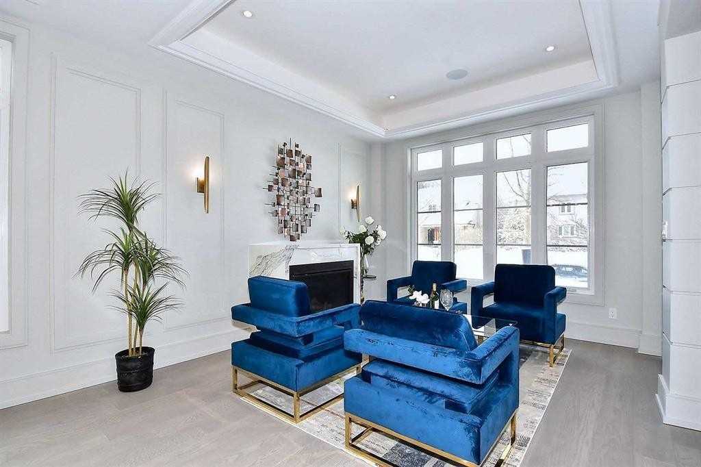 5 Norden Crescent