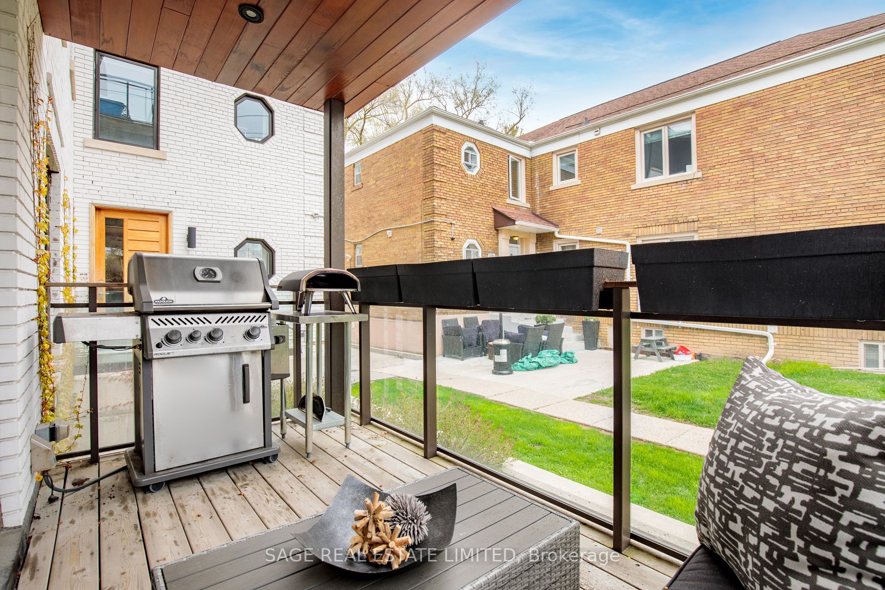 1657 Bathurst Street #2A