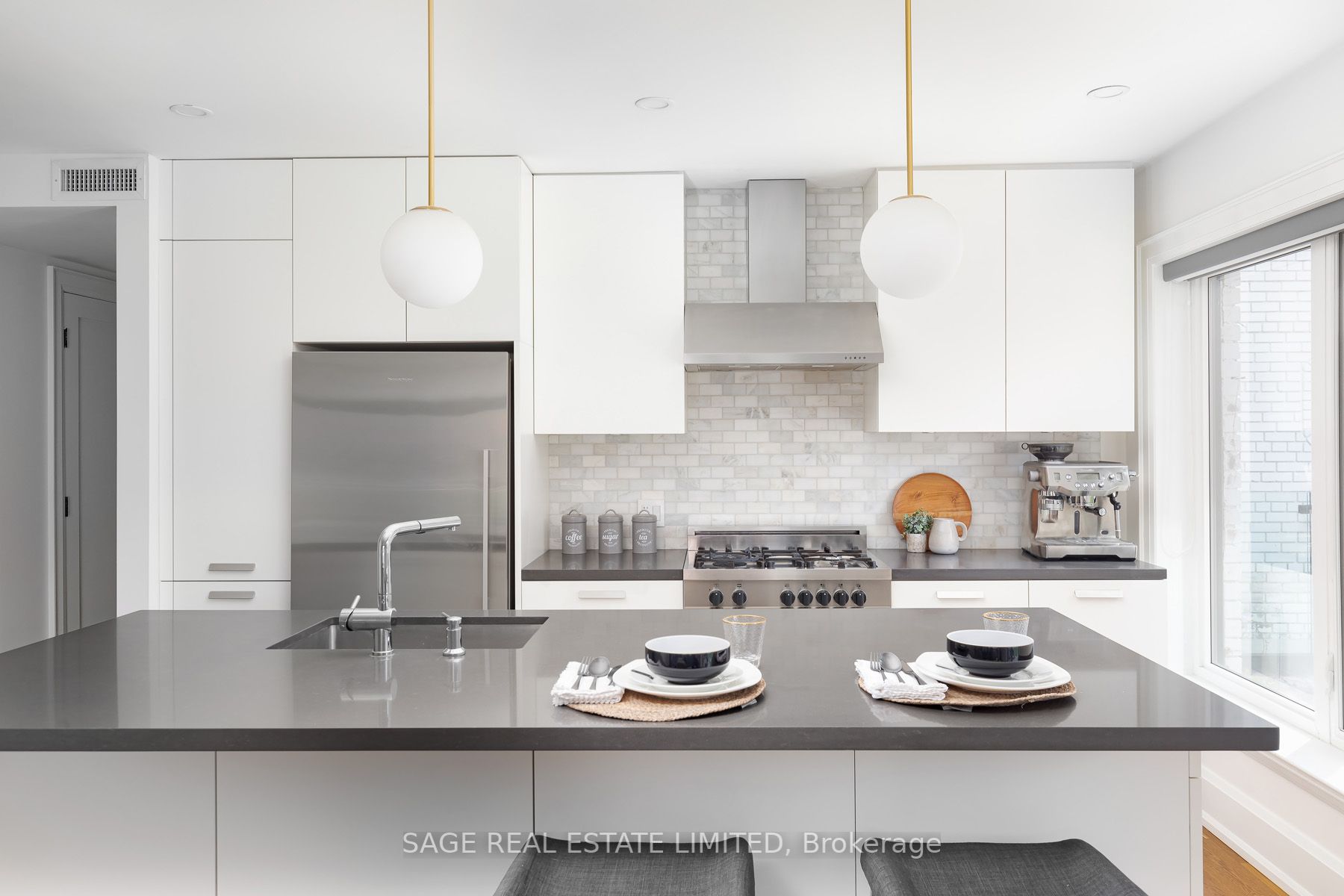 1657 Bathurst Street #2A
