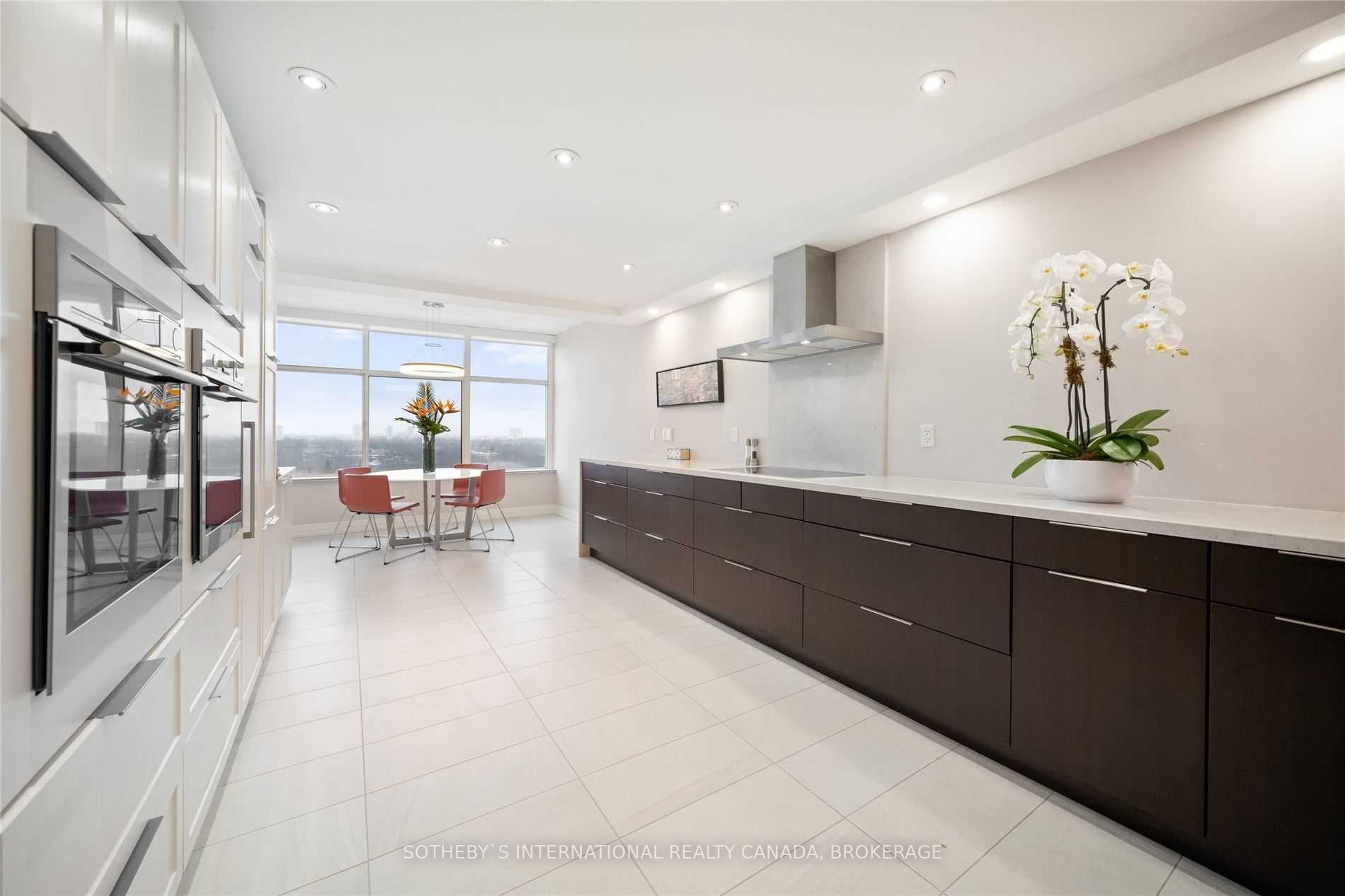 900 Yonge St, #1504