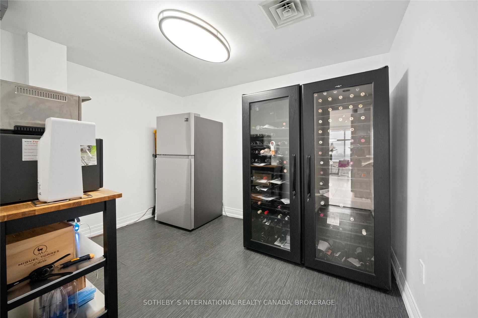 900 Yonge St, #1504