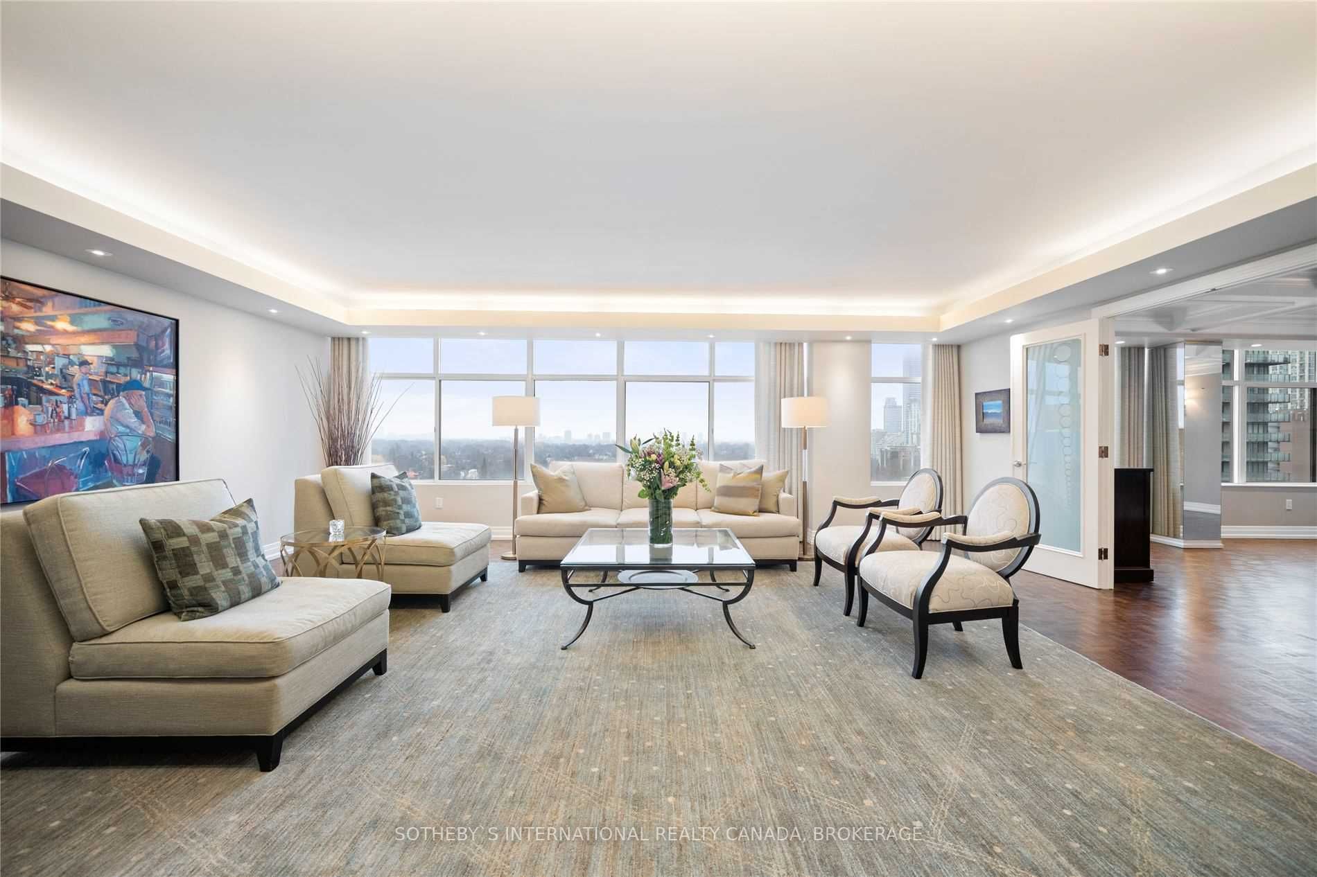 900 Yonge St, #1504