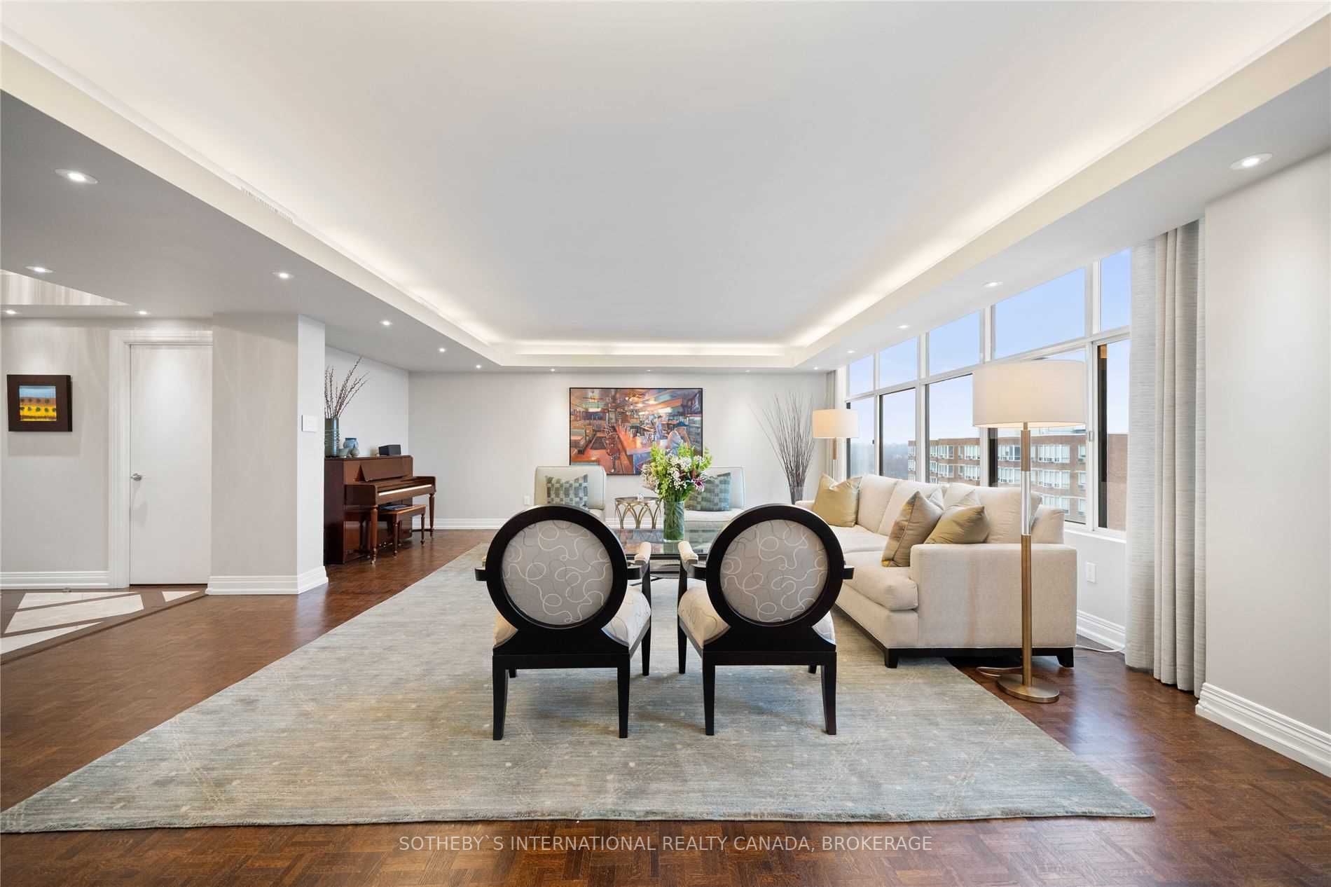 900 Yonge St, #1504