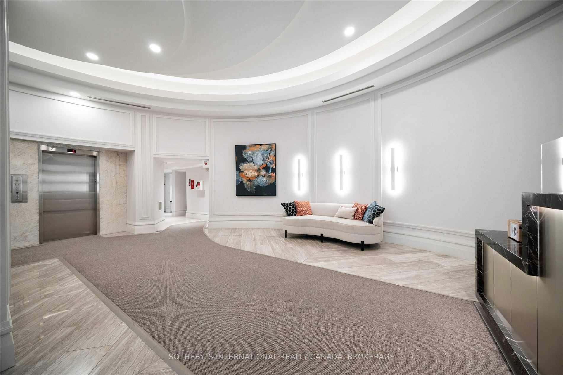 900 Yonge St, #1504