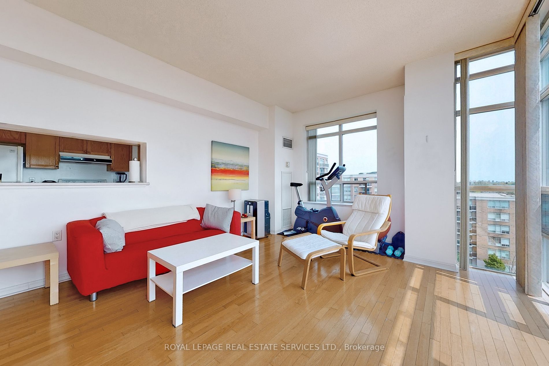 Listing C5976884 - Large Photo # 1