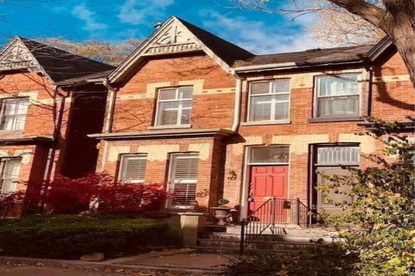 32 Salisbury Ave, Toronto