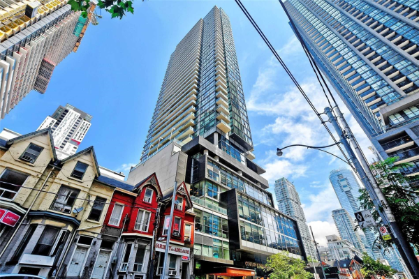 290 Adelaide St W, Toronto