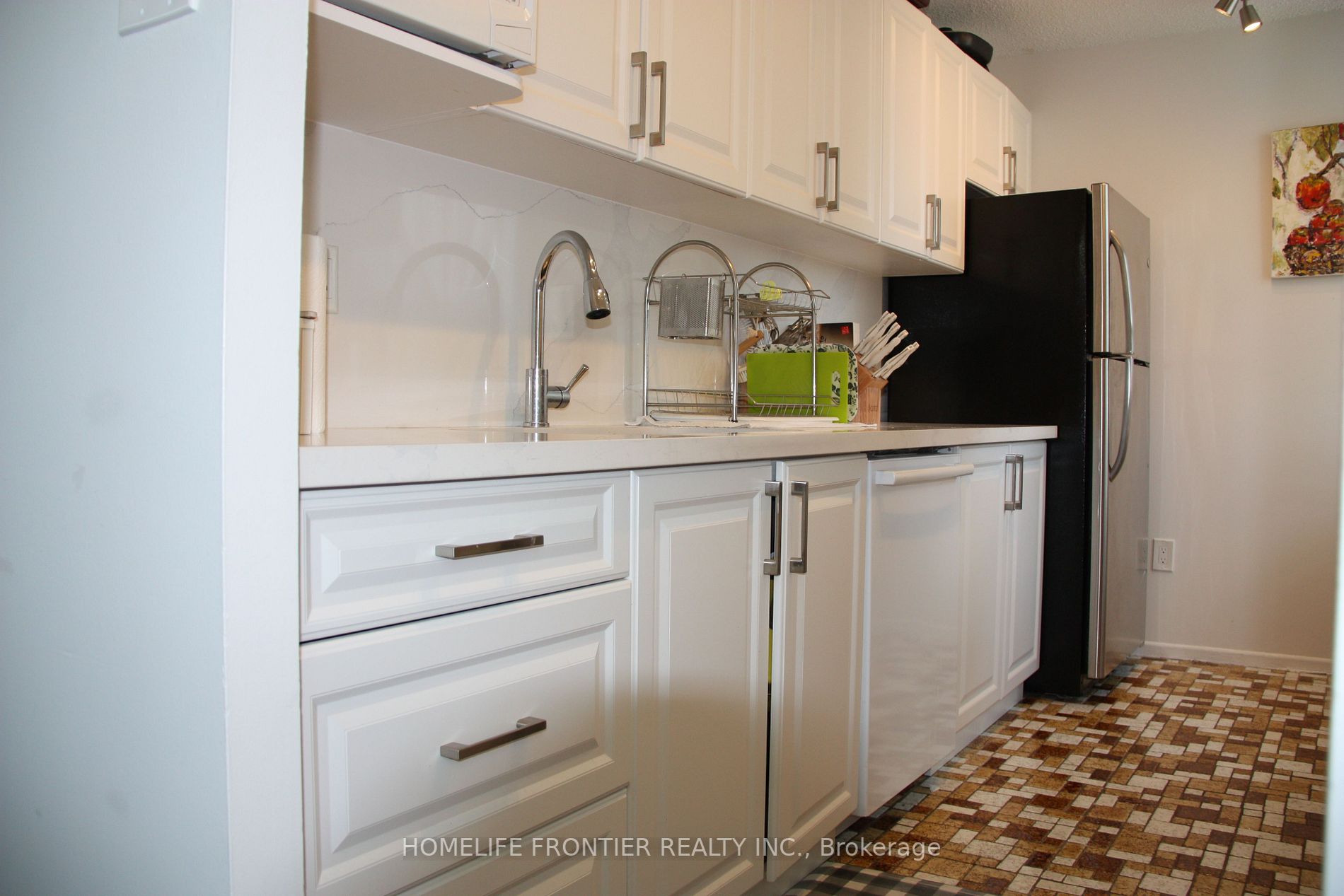 5 Old Sheppard Ave, #808