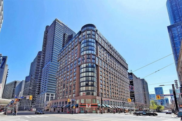 7 Carlton St, Toronto