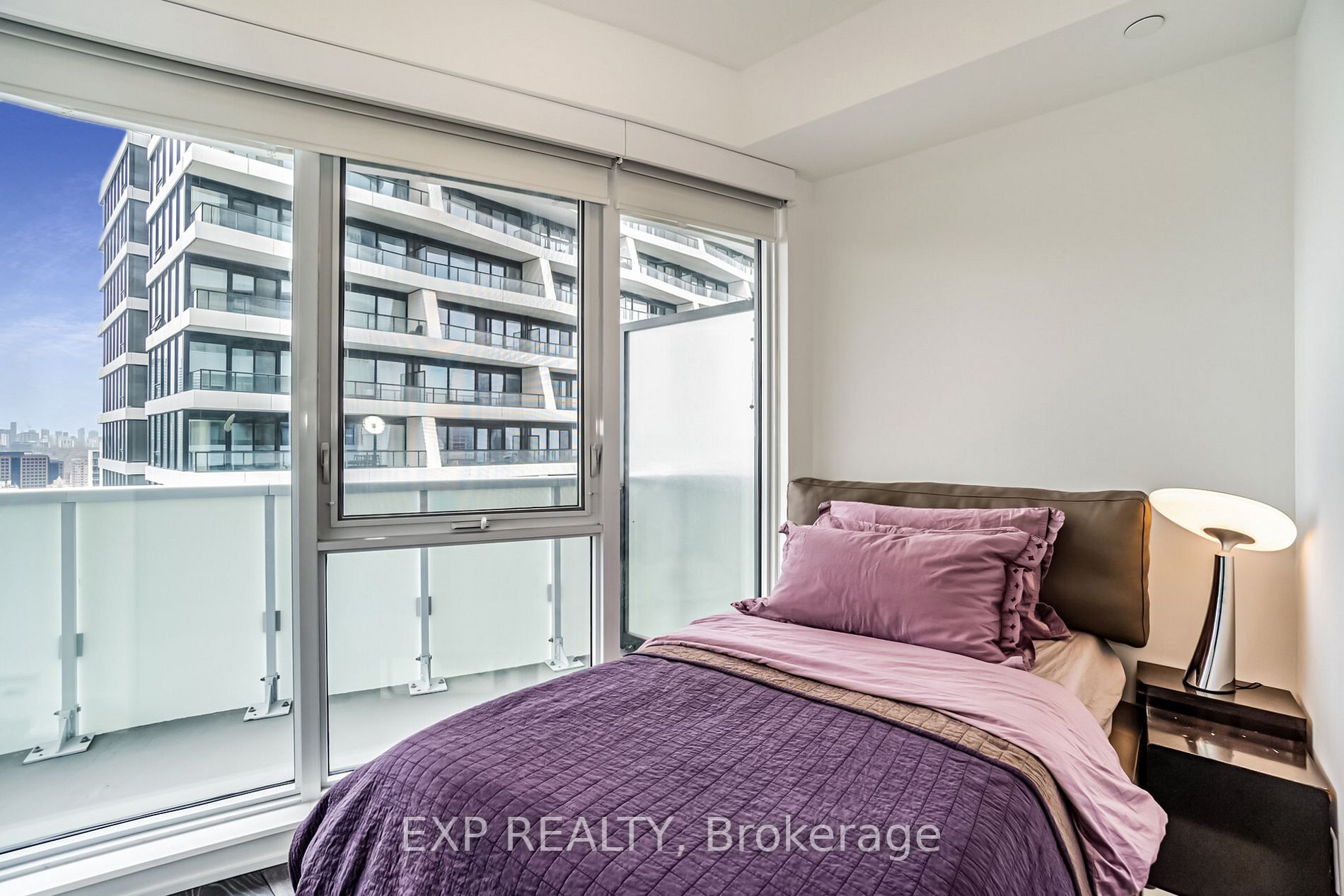 403 Church St, #3305