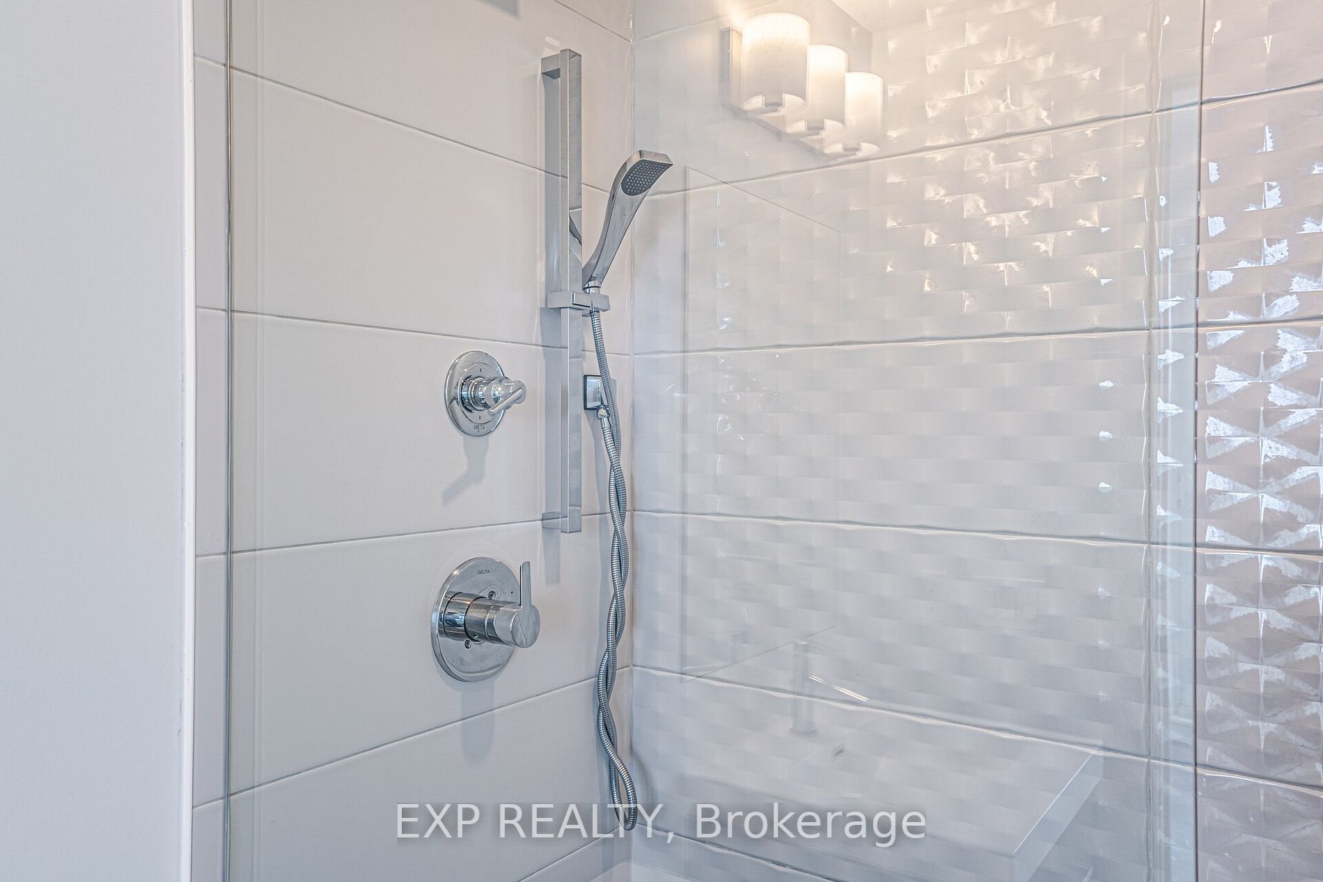 403 Church St, #3305