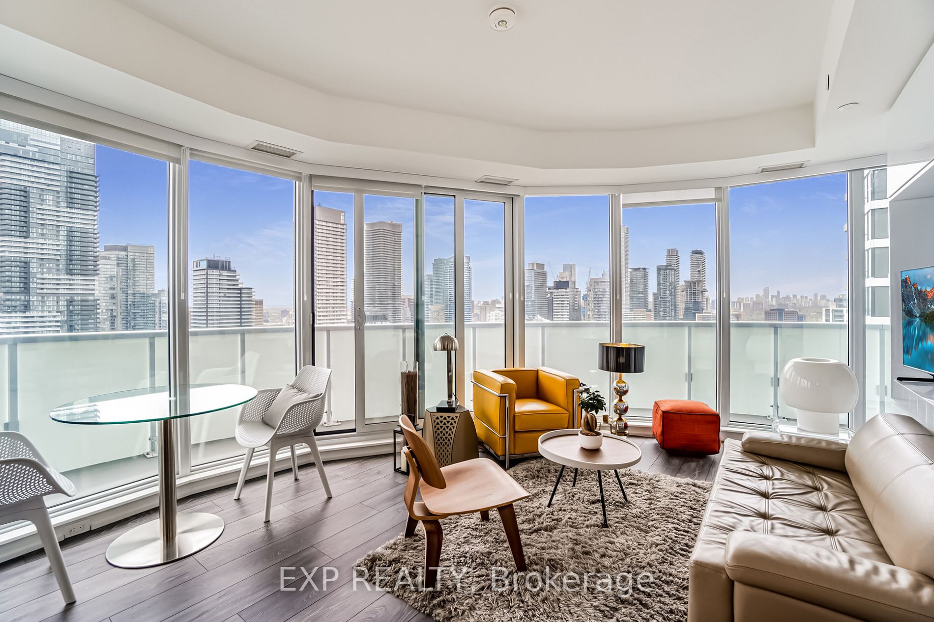 403 Church St, #3305