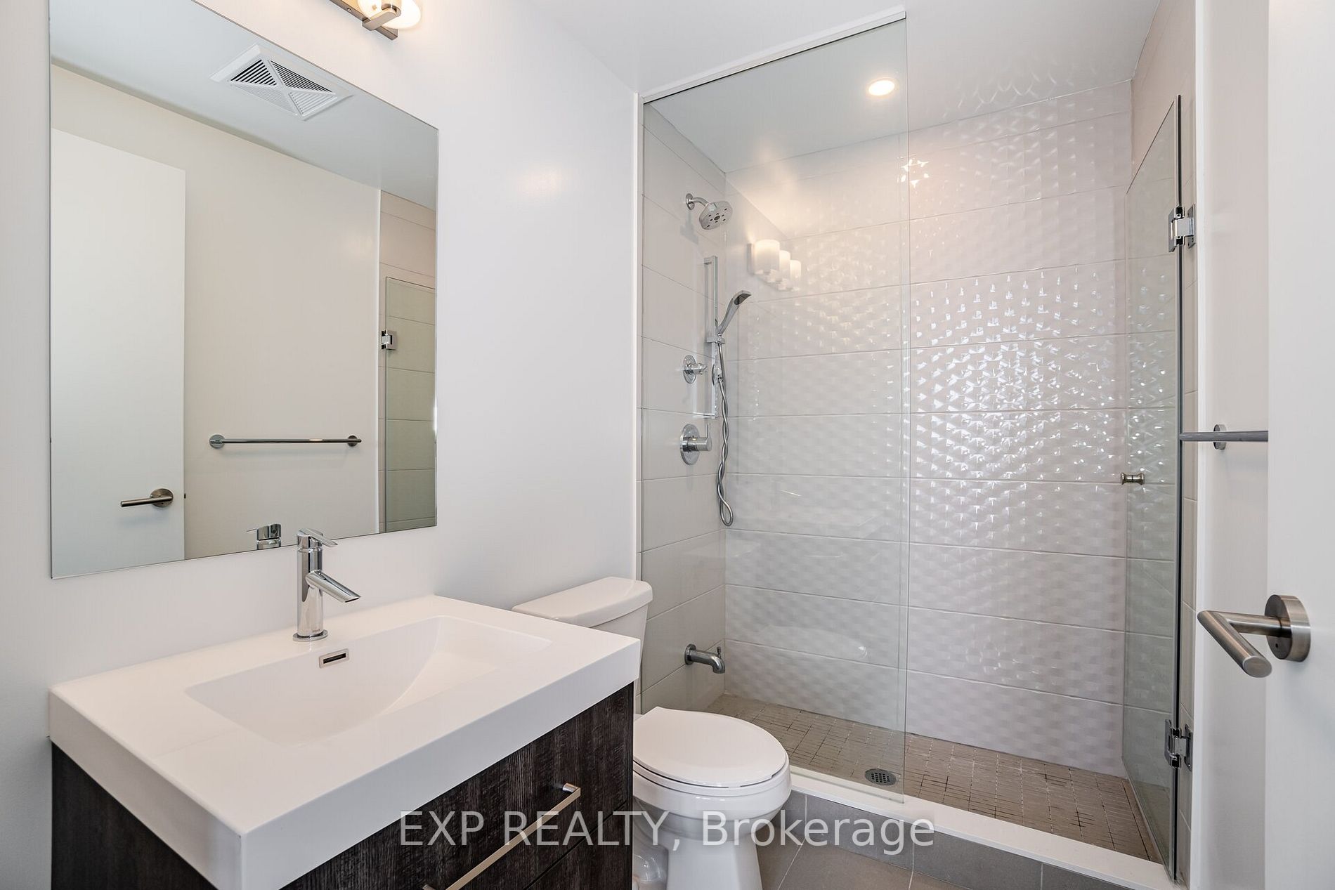 403 Church St, #3305