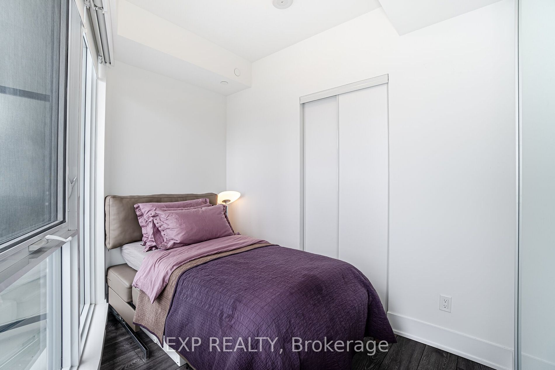 403 Church St, #3305