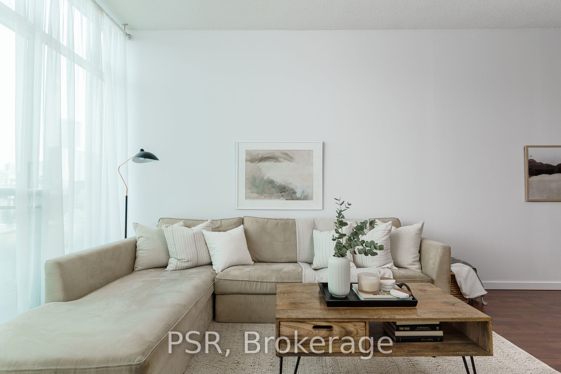 388 Richmond St W, #417