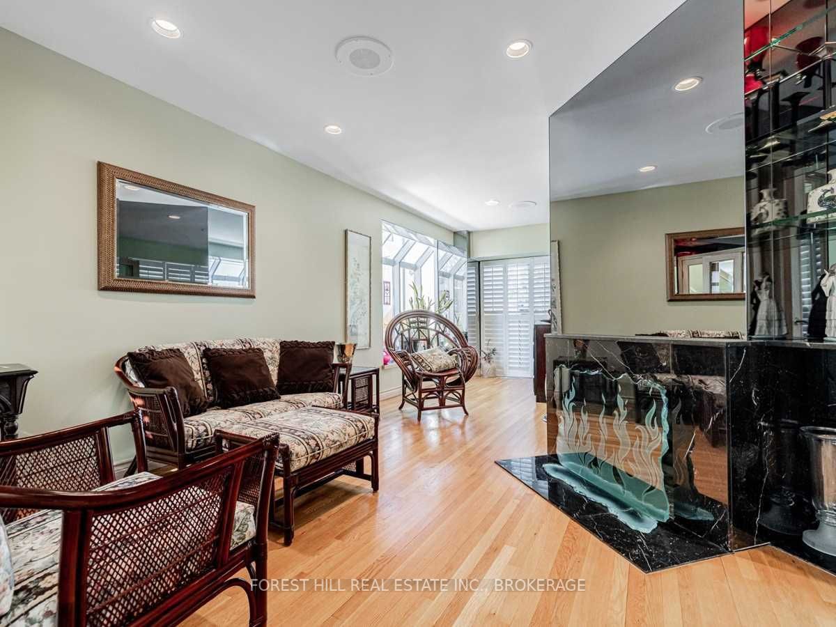 30 Prue Ave
