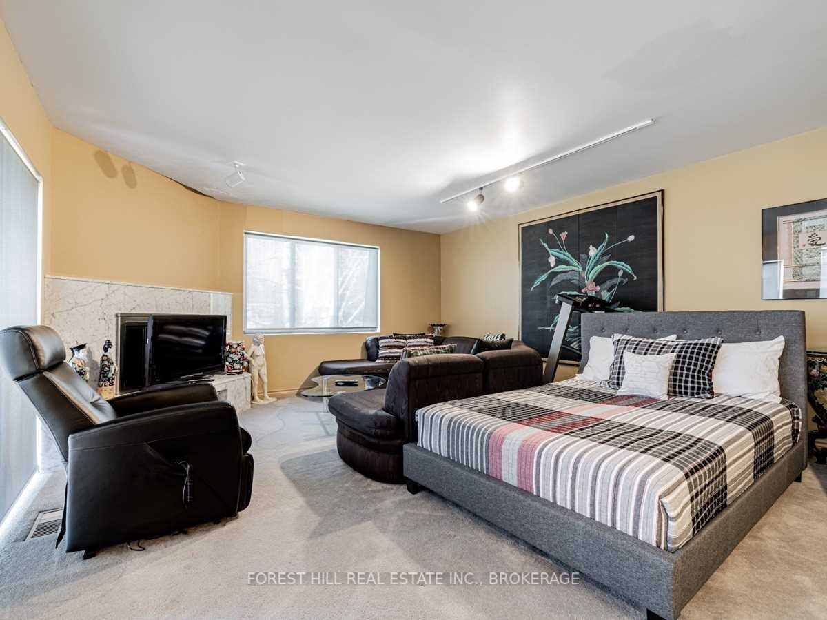 30 Prue Ave
