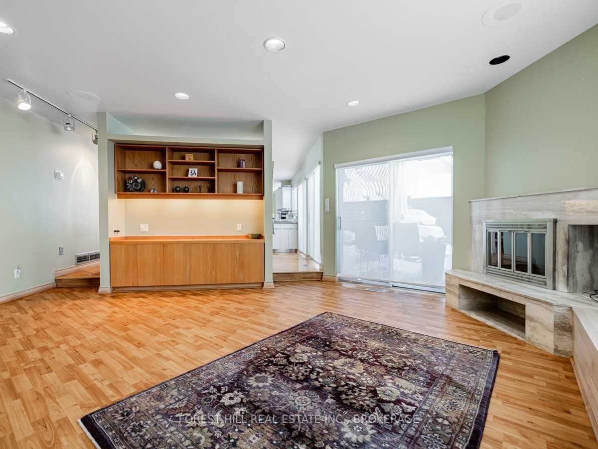 30 Prue Ave