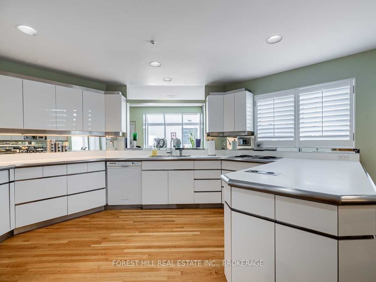 30 Prue Ave