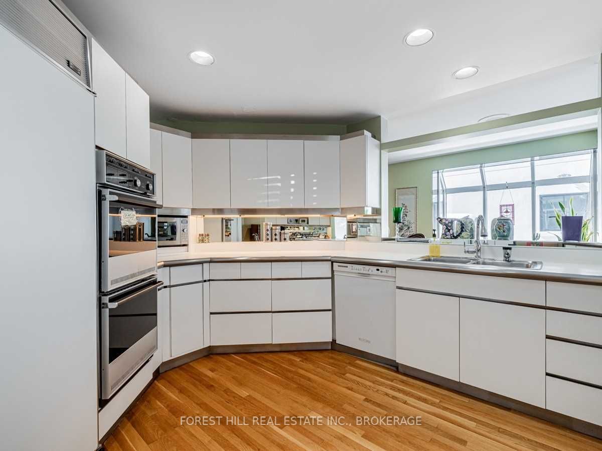 30 Prue Ave