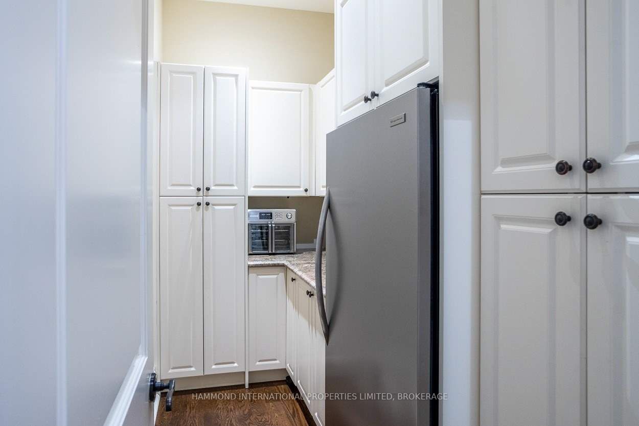 Listing C5978851 - Large Photo # 13