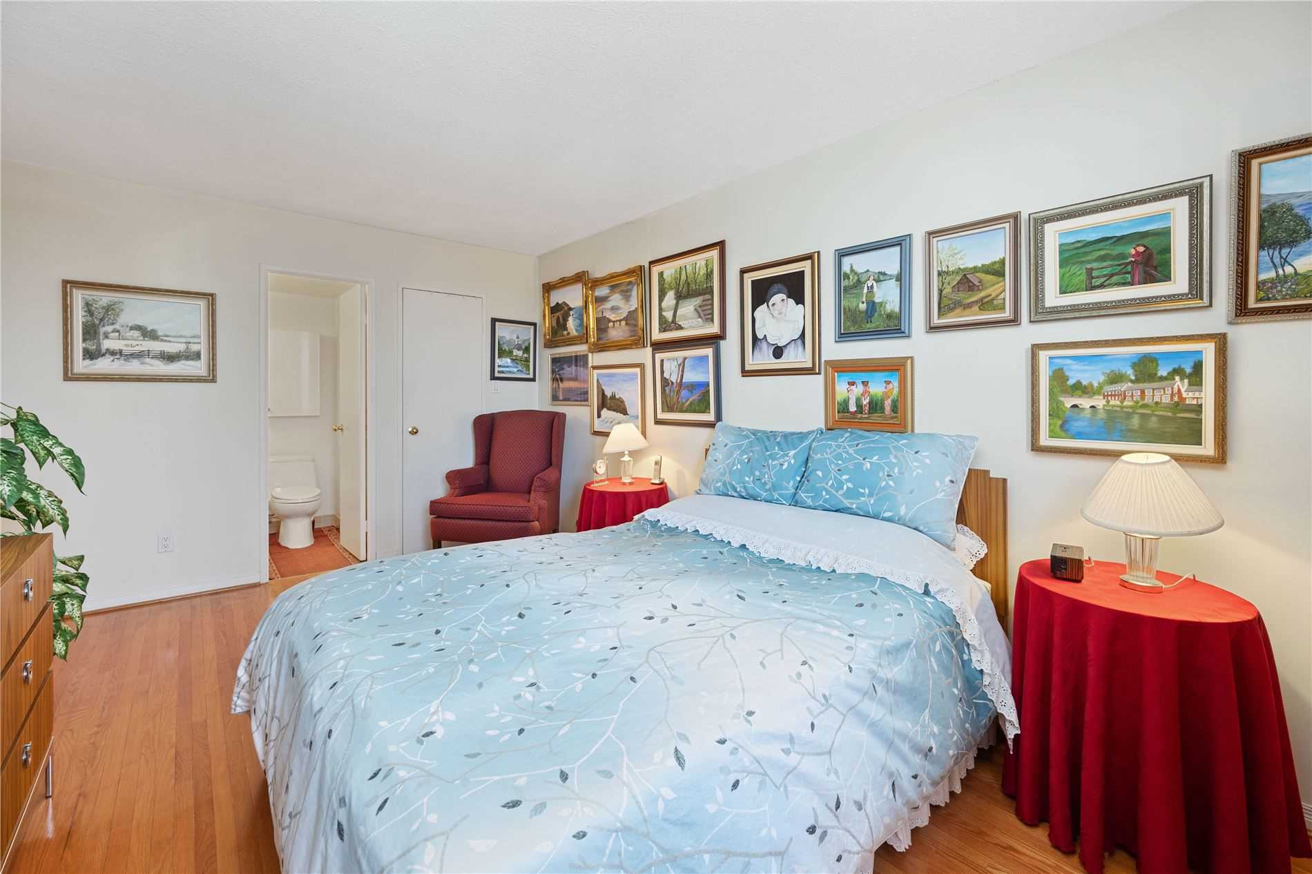 Listing C5978905 - Large Photo # 17