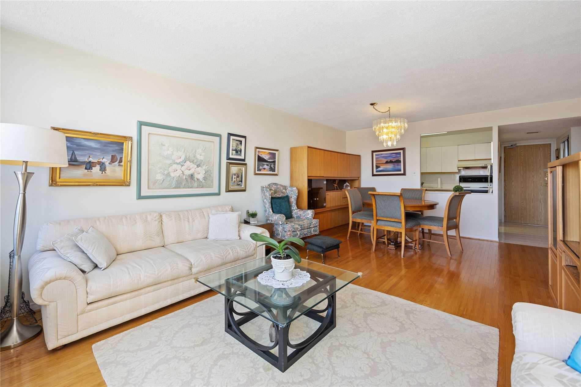 Listing C5978905 - Large Photo # 6