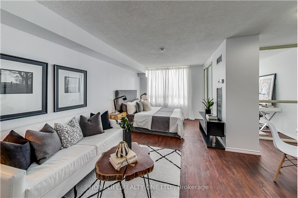 117 Gerrard St E, Toronto