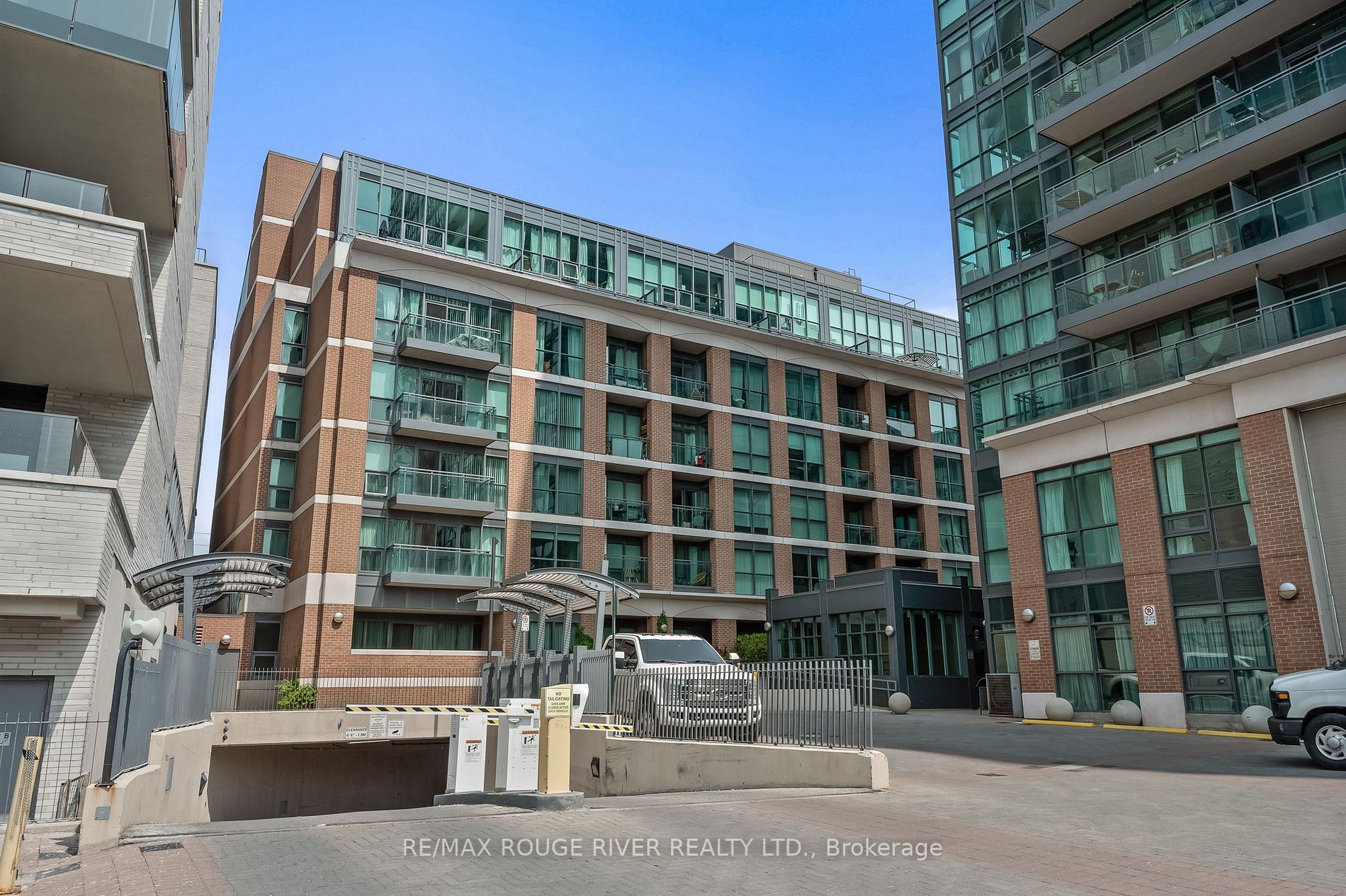 1169 Queen St W, #309