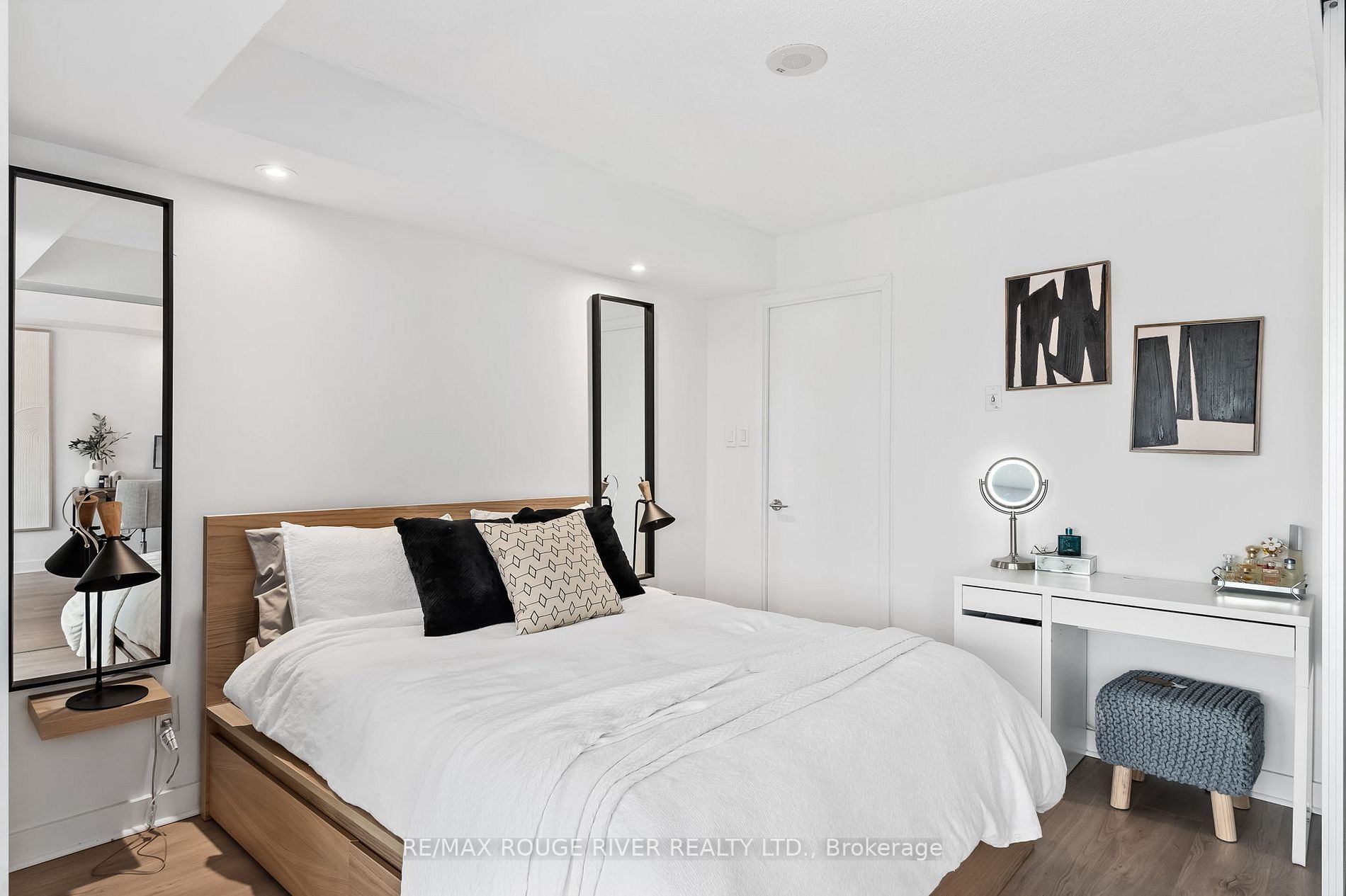 1169 Queen St W, #309