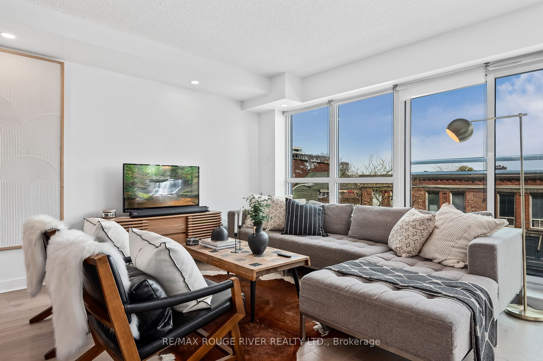 1169 Queen St W, #309