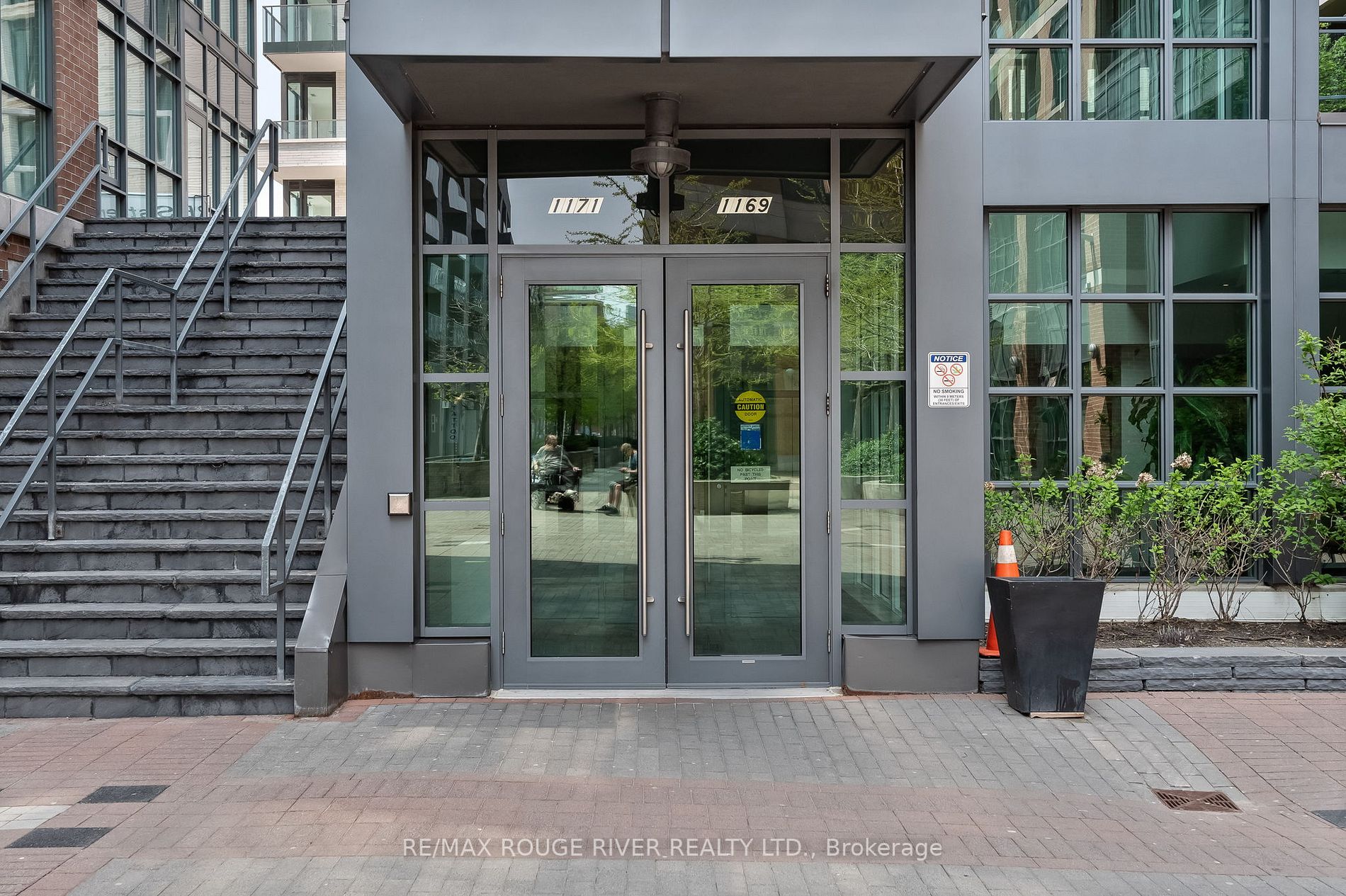 1169 Queen St W, #309
