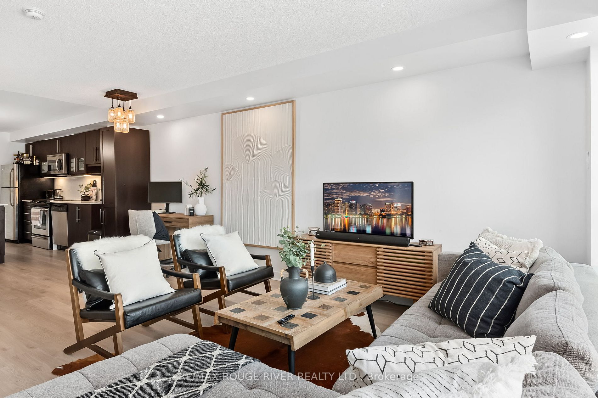 1169 Queen St W, #309