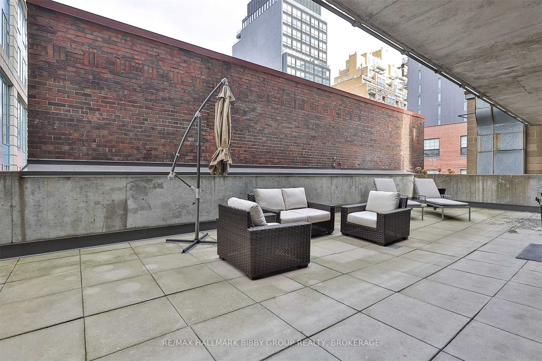 42 Camden Street, #203