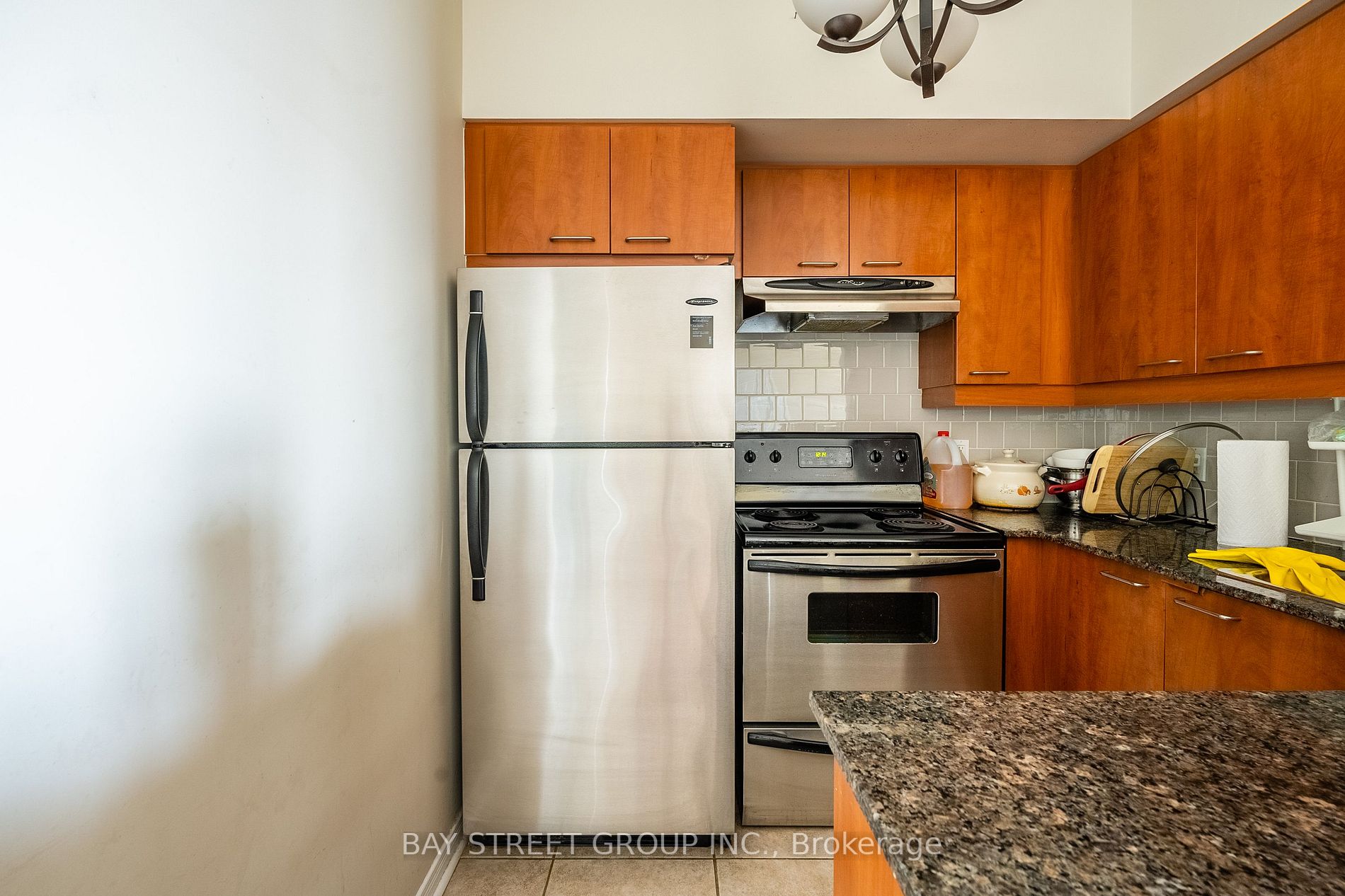 485 Rosewell Ave, #512