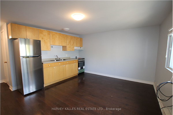 260 Christie St, Toronto