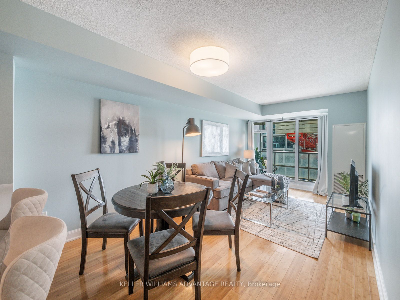 2181 Yonge St, #1004