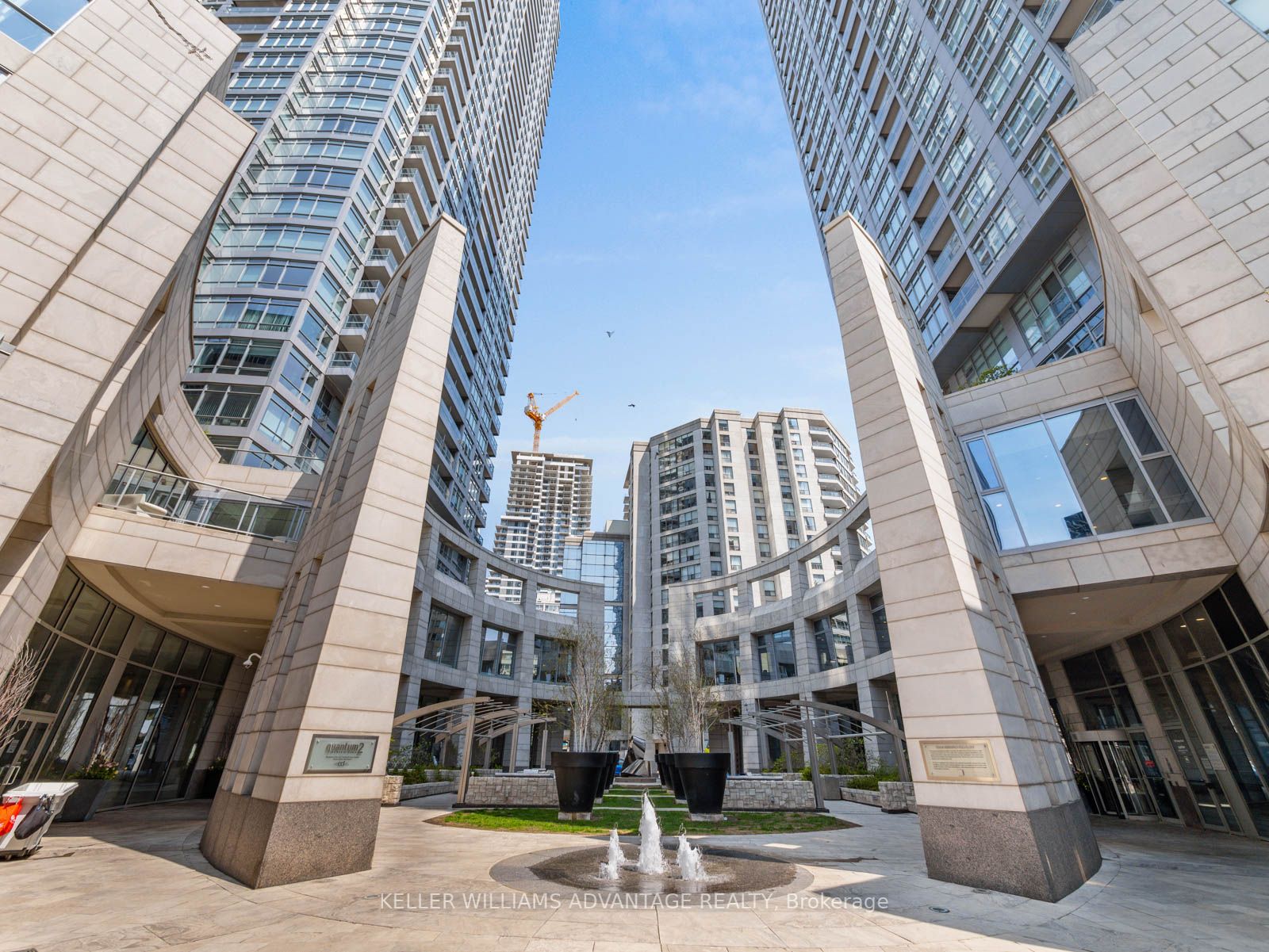 2181 Yonge St, #1004