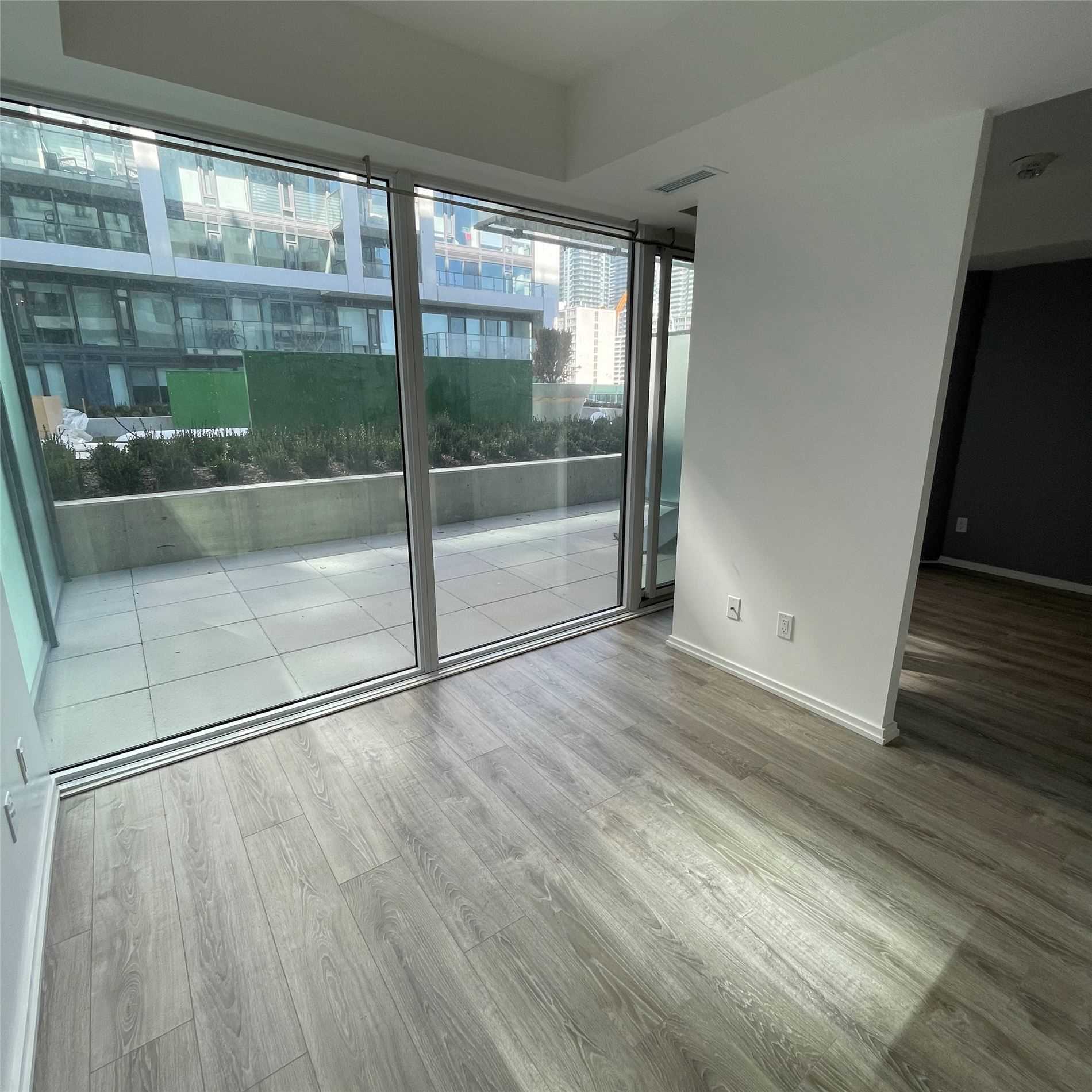 8 Hillsdale Avenue E, #639