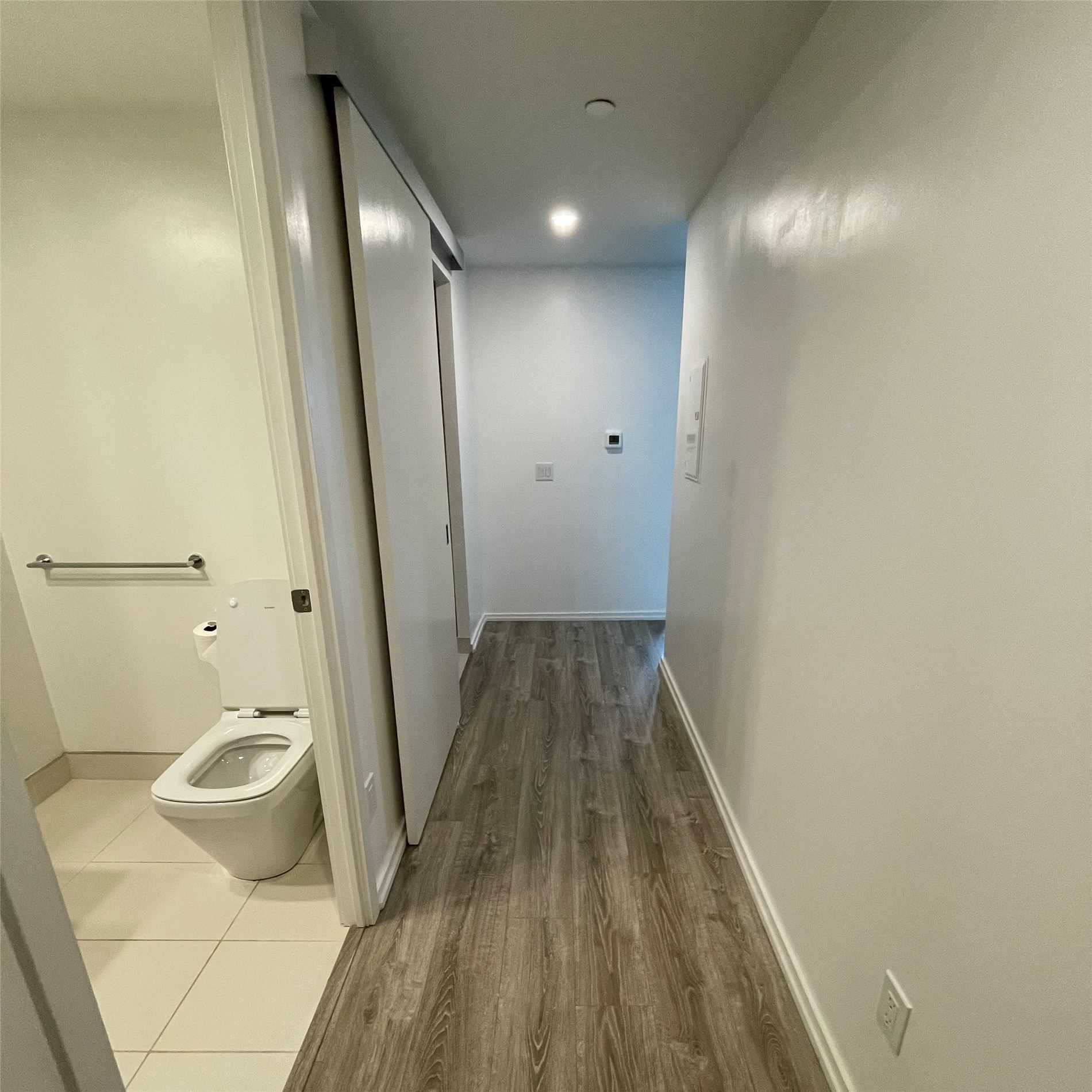 8 Hillsdale Avenue E, #639