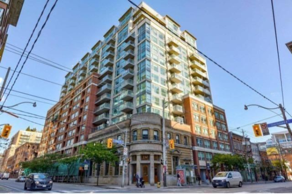 230 King St E, Toronto