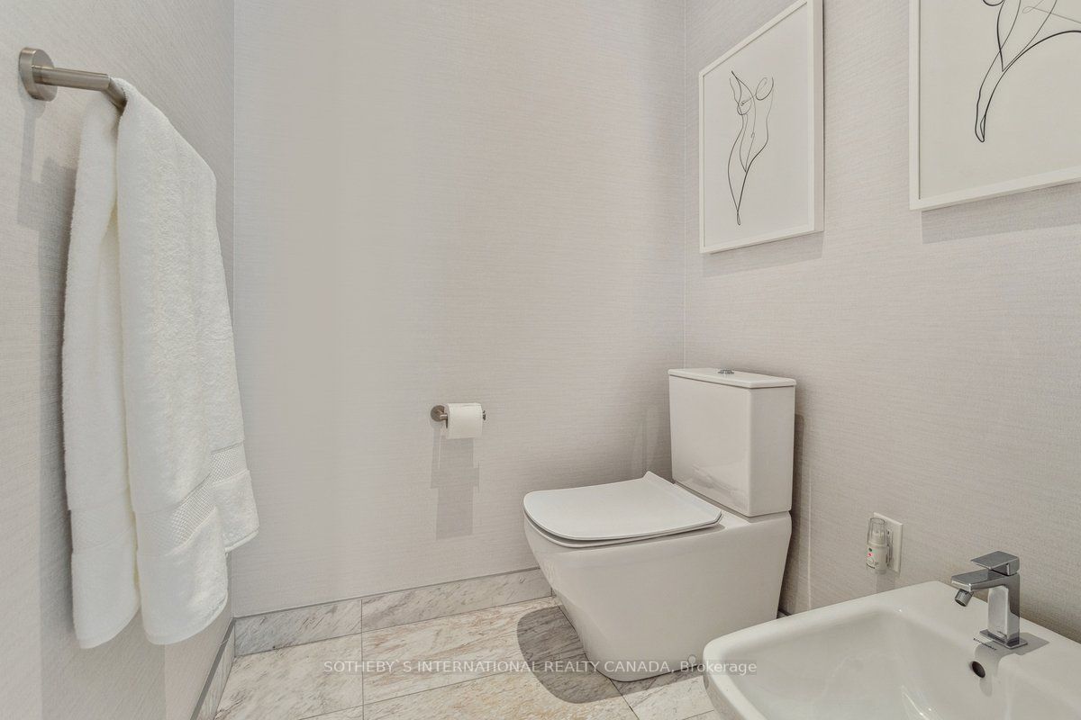 1 Yorkville Ave, #5405